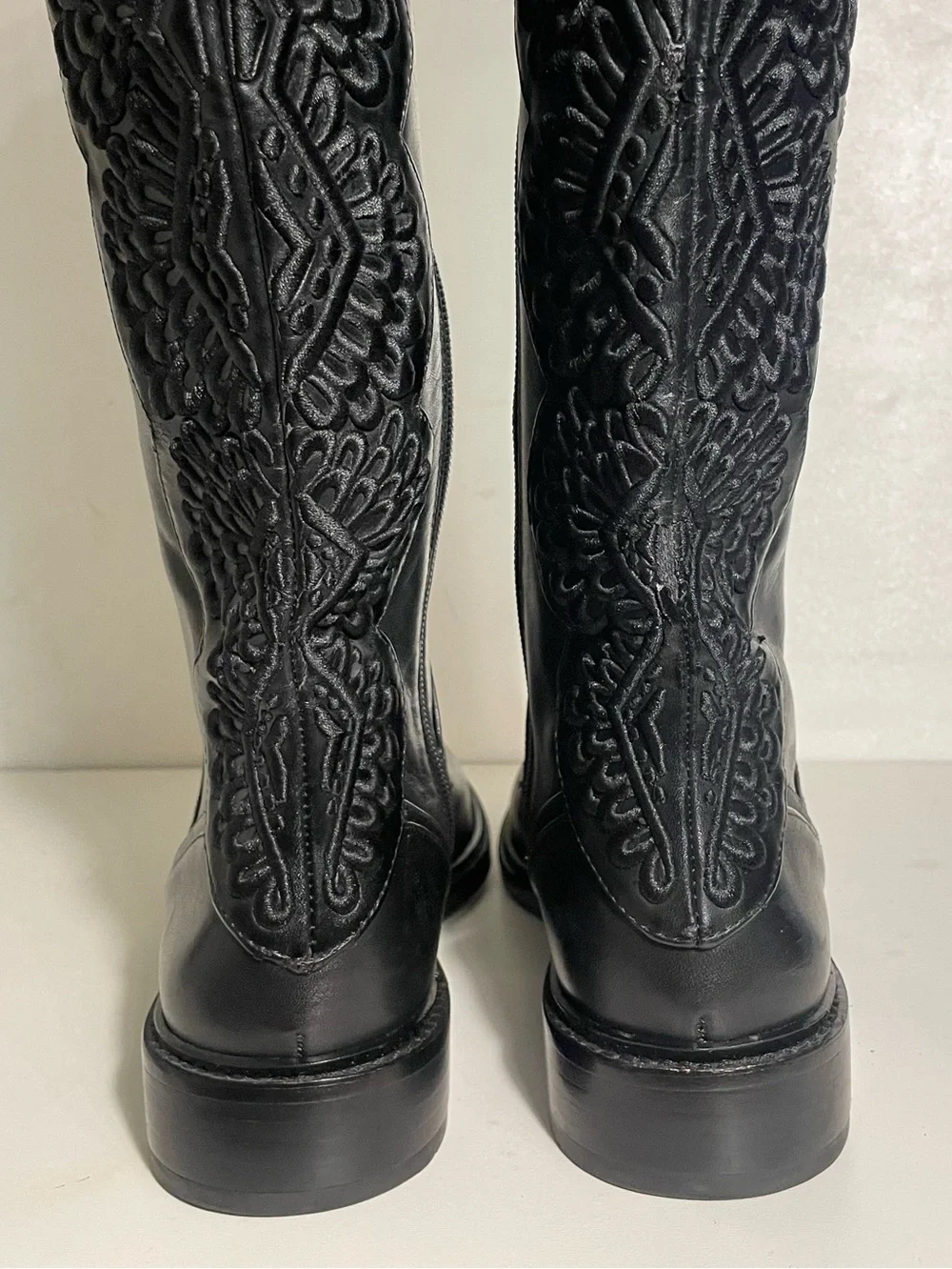 Gianni Bini Embroidered Back Black Leather Full Zip Knee High Riding Boots 6M